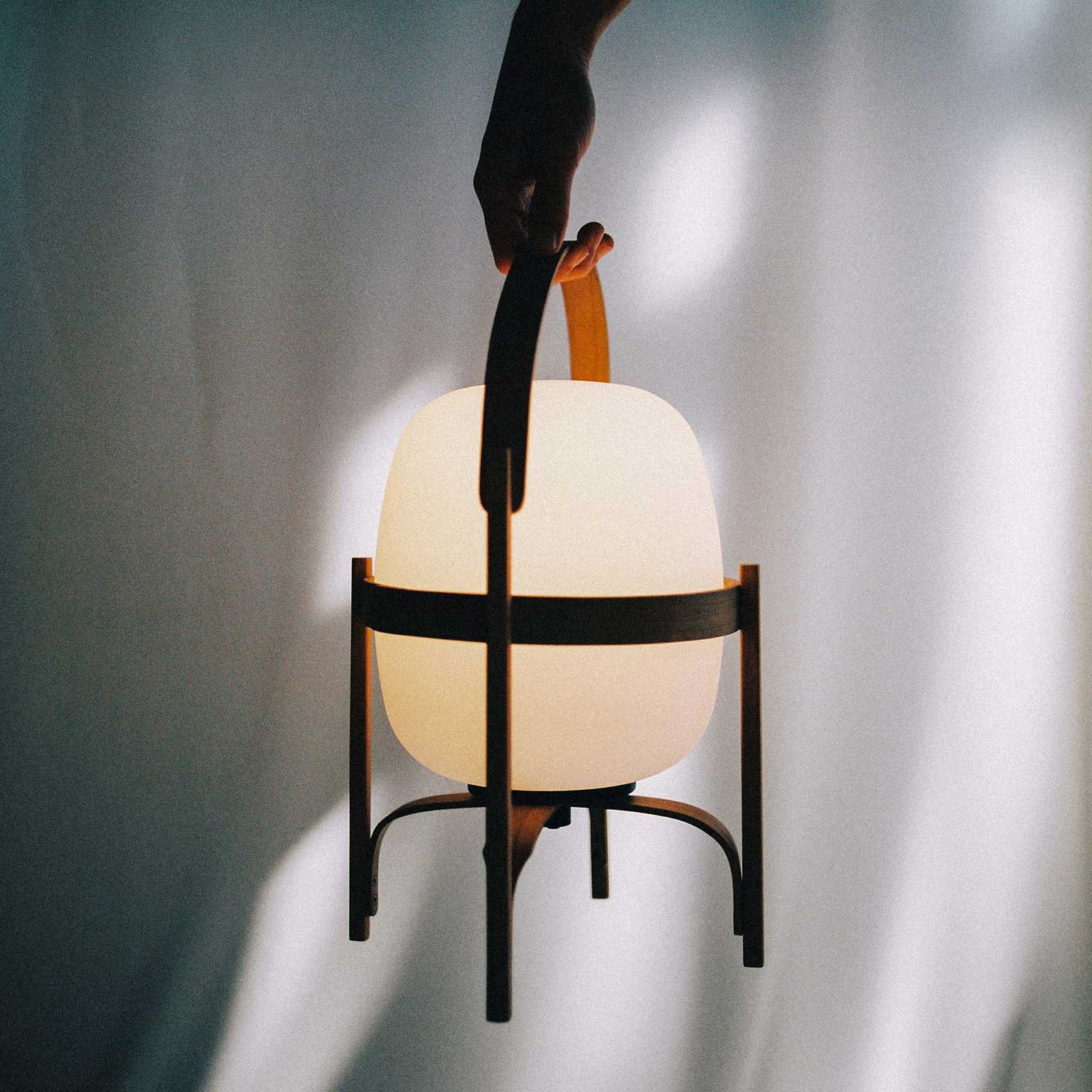 SANTA & COLE（サンタアンドコール）CESTITA BATERIA テーブル/フロア