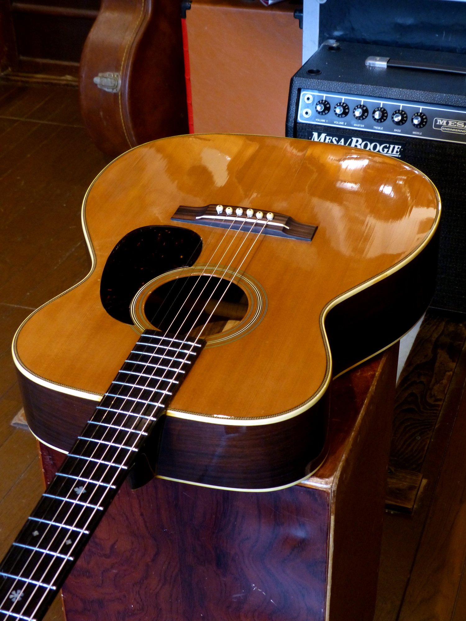 Cat's Eyes '81 CE-1200T – 京町家のギターショップ ライトニン