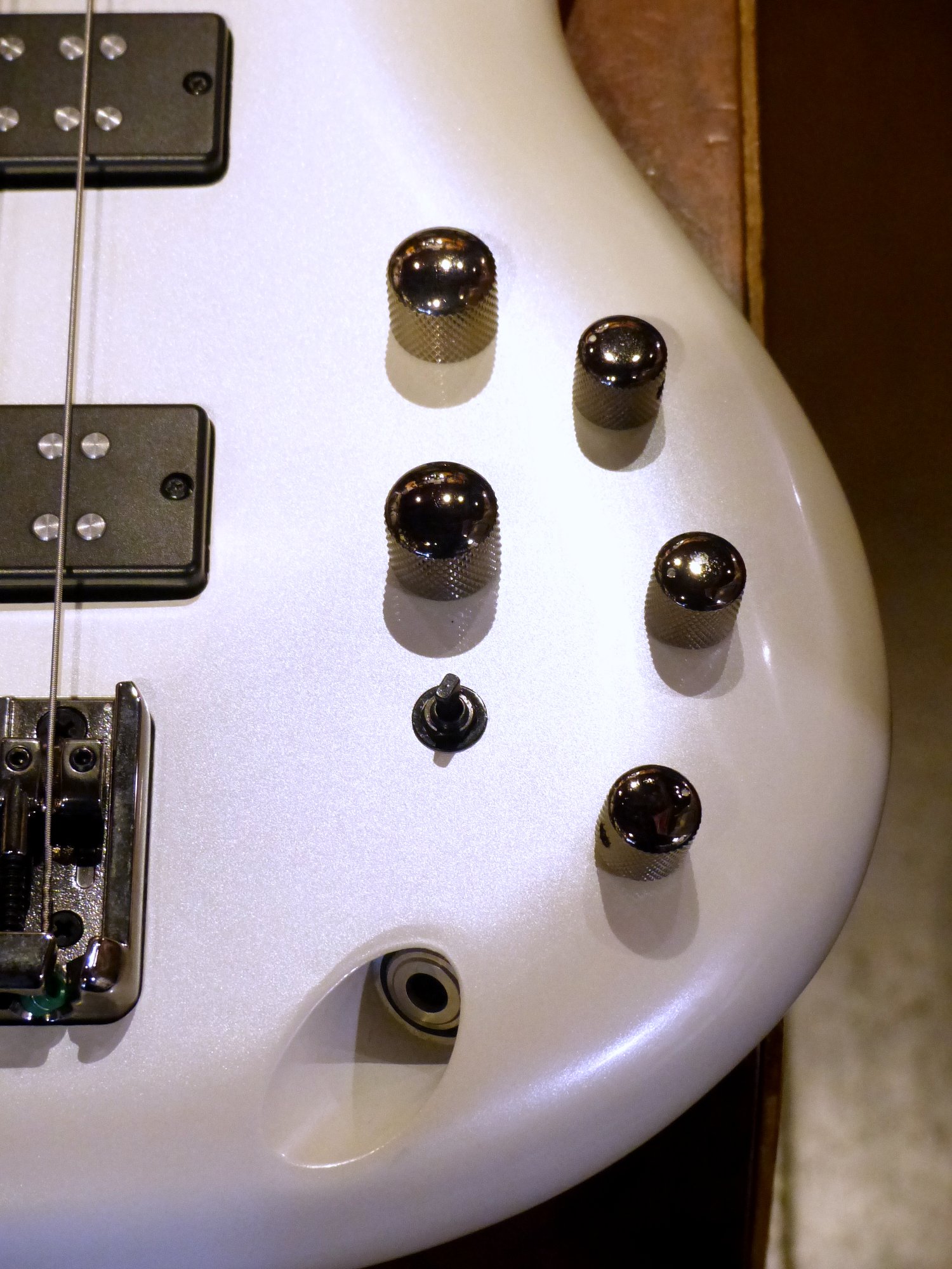 Ibanez '20 SR300E 1P-02 – 京町家のギターショップ ライトニン