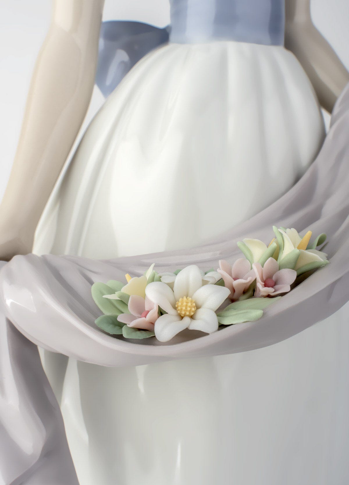 かぐわしき花 | リヤドロ公式オンライン
