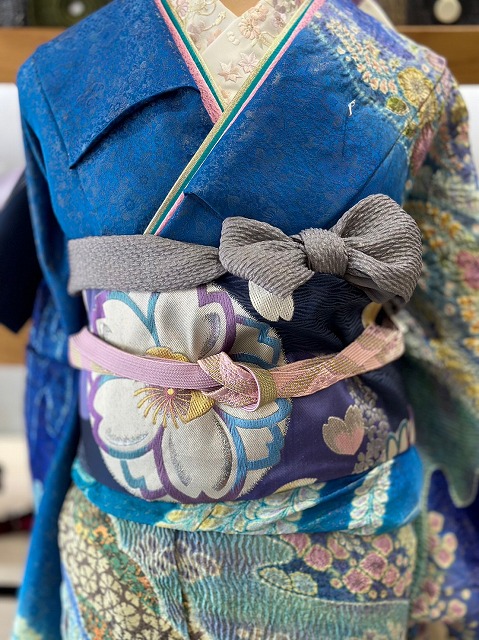 幻の花 辻が花染手描き友禅 豪華な絞り振袖 青 〈フルオーダーお仕立て