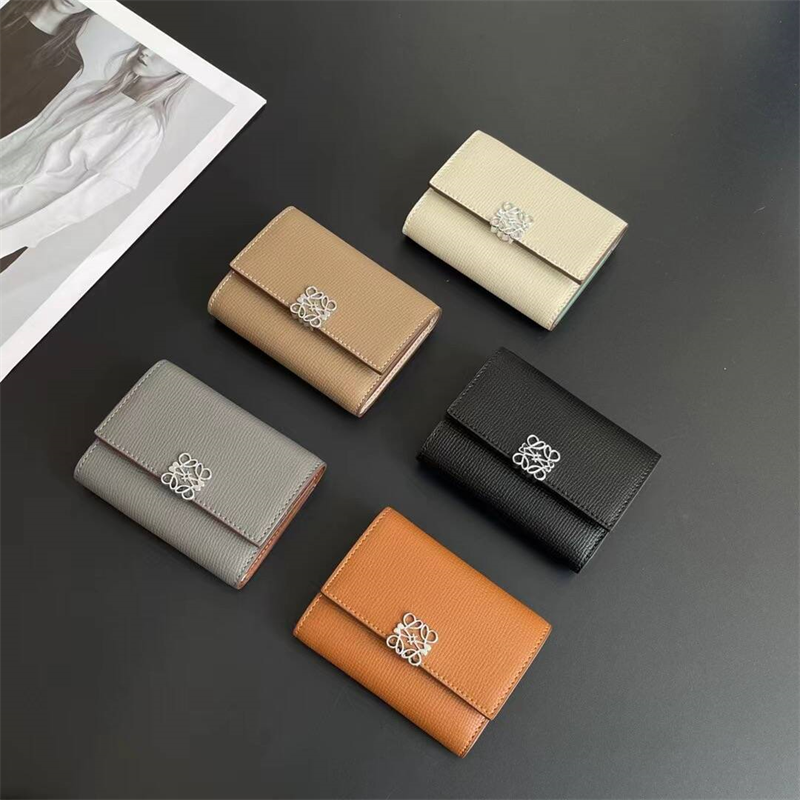 ロエベ 財布 三 つ折り 財布 コンパクト ブランド LOEWE 財布