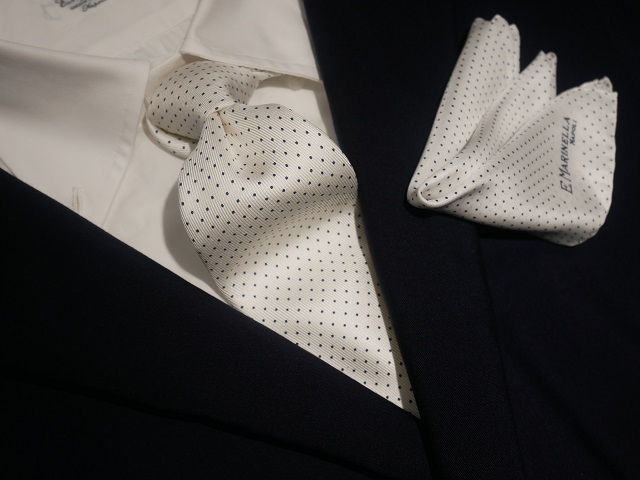 マリネッラ ナポリ 丸の内 / スタッフお勧め 】フォーマルシーンに