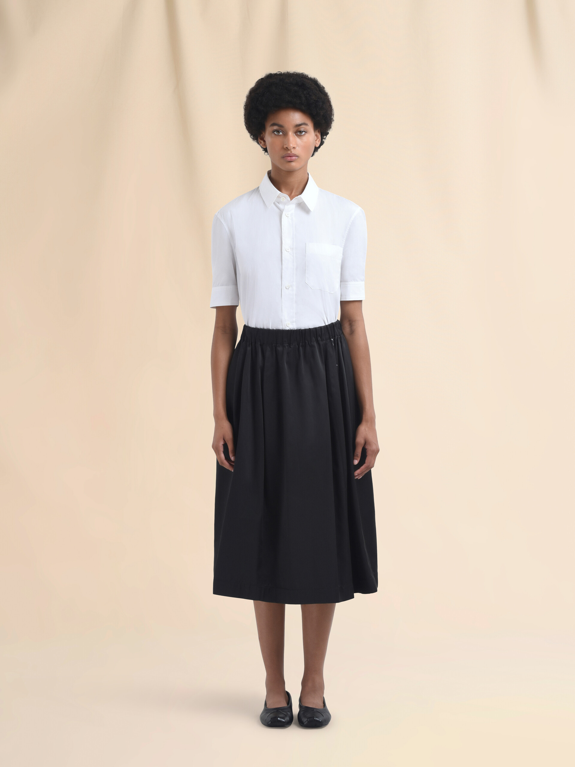 ブラック タフタ製ワイドスカート、マルニシンボル入り | Marni