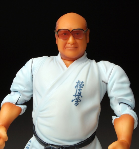 超像革命外伝 大山倍達フルアクションフィギュア｜メディコス
