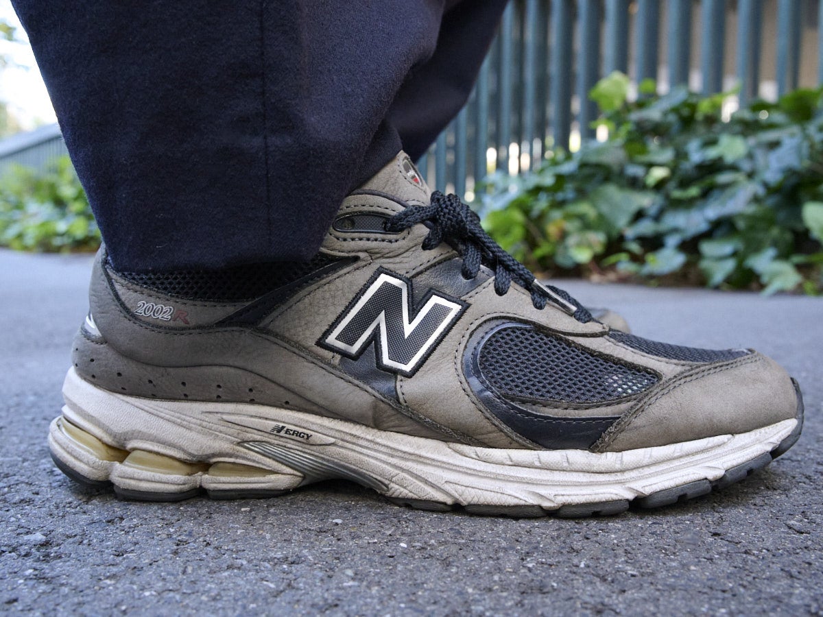 ニューバランスどれがいい？」から卒業。大人スタイルなら“2002