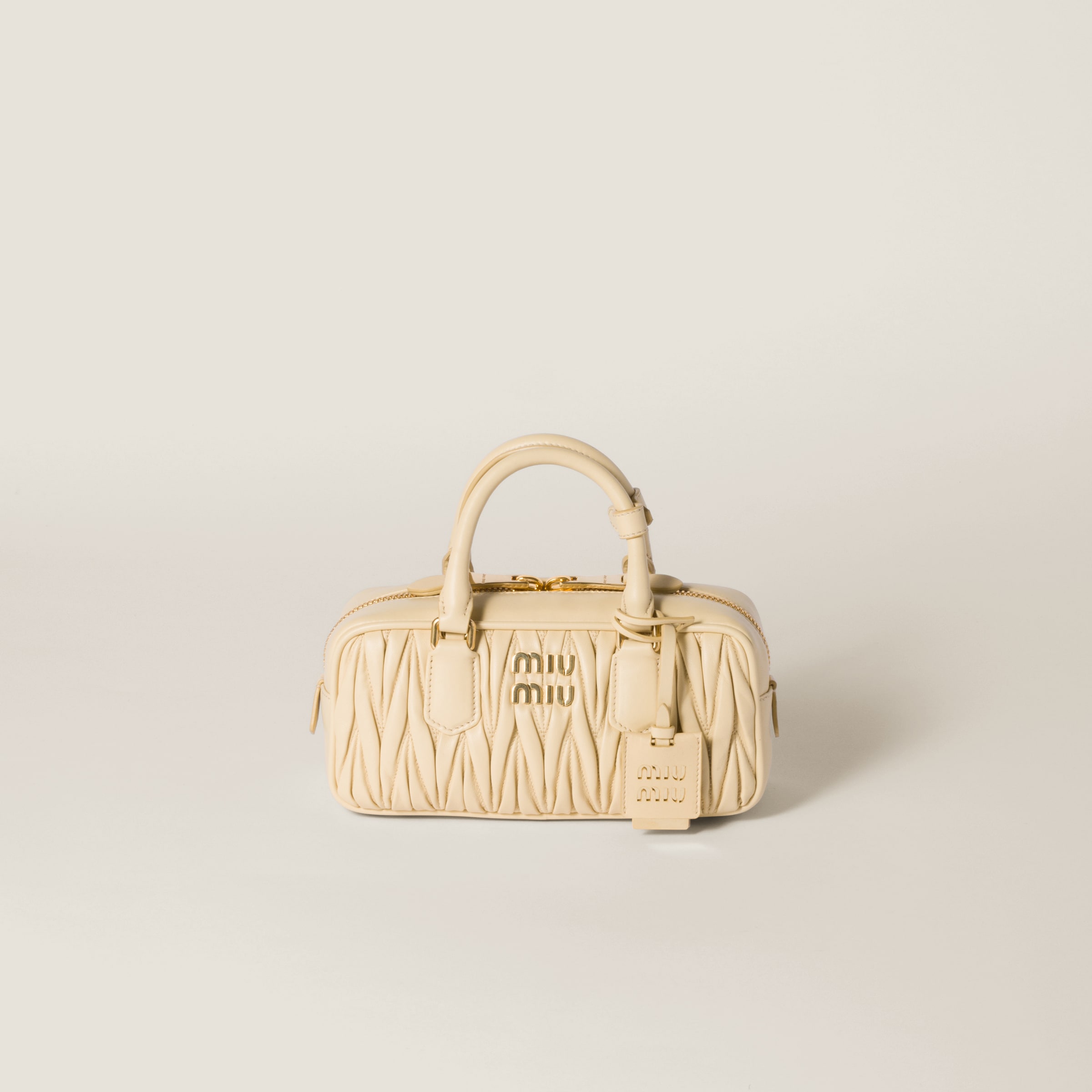 ソイグリーン アルカディ マテラッセレザー バッグ | Miu Miu