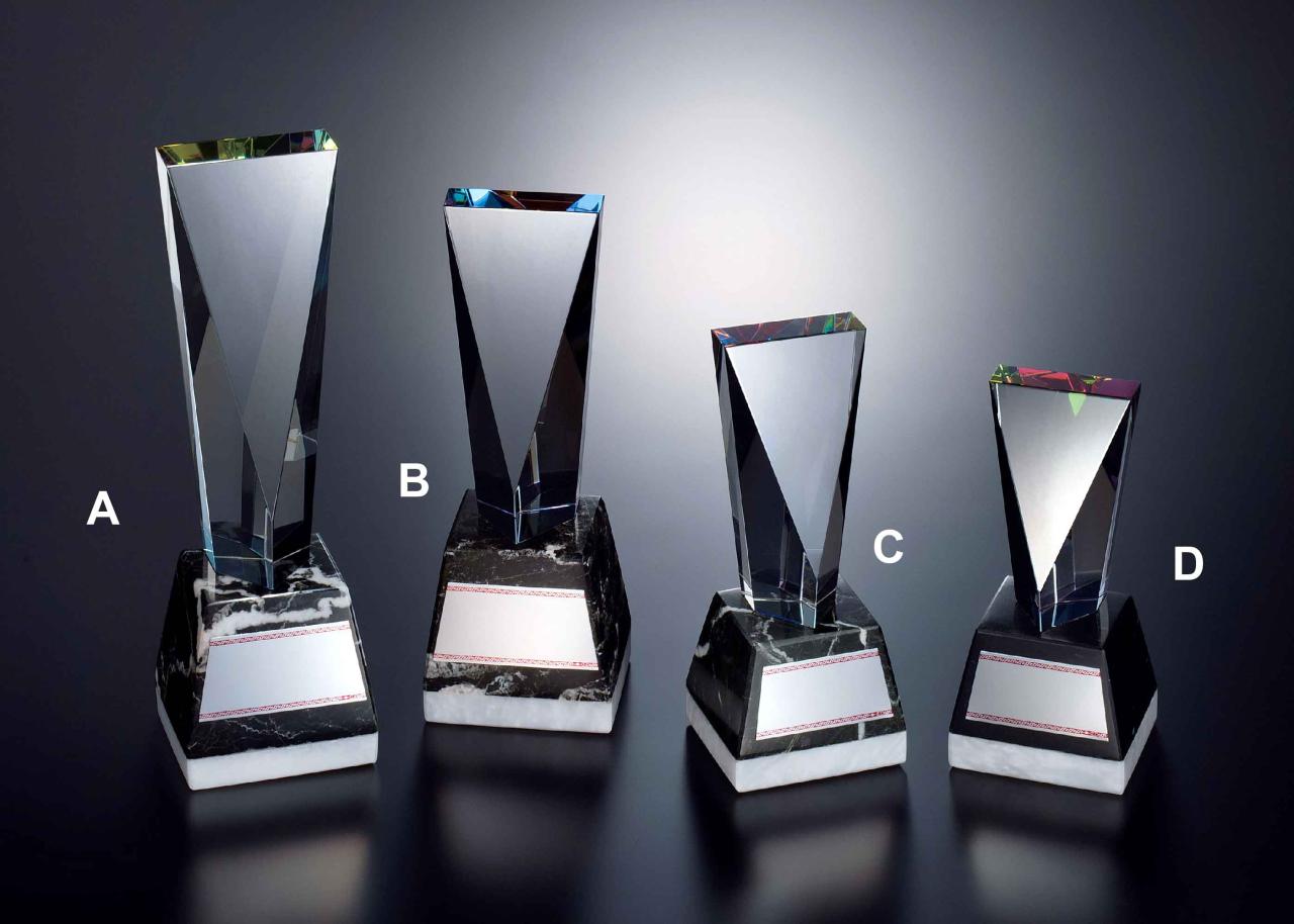 クリスタルトロフィー（台座彫刻）（504） / クリスタルトロフィーの