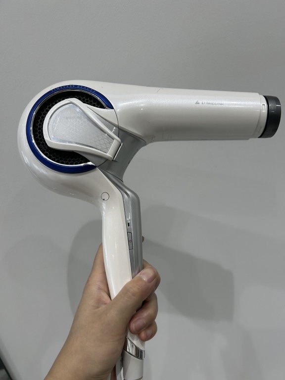 美容師の口コミ】レプロナイザー3D Plusの効果、他のドライヤーとの違い