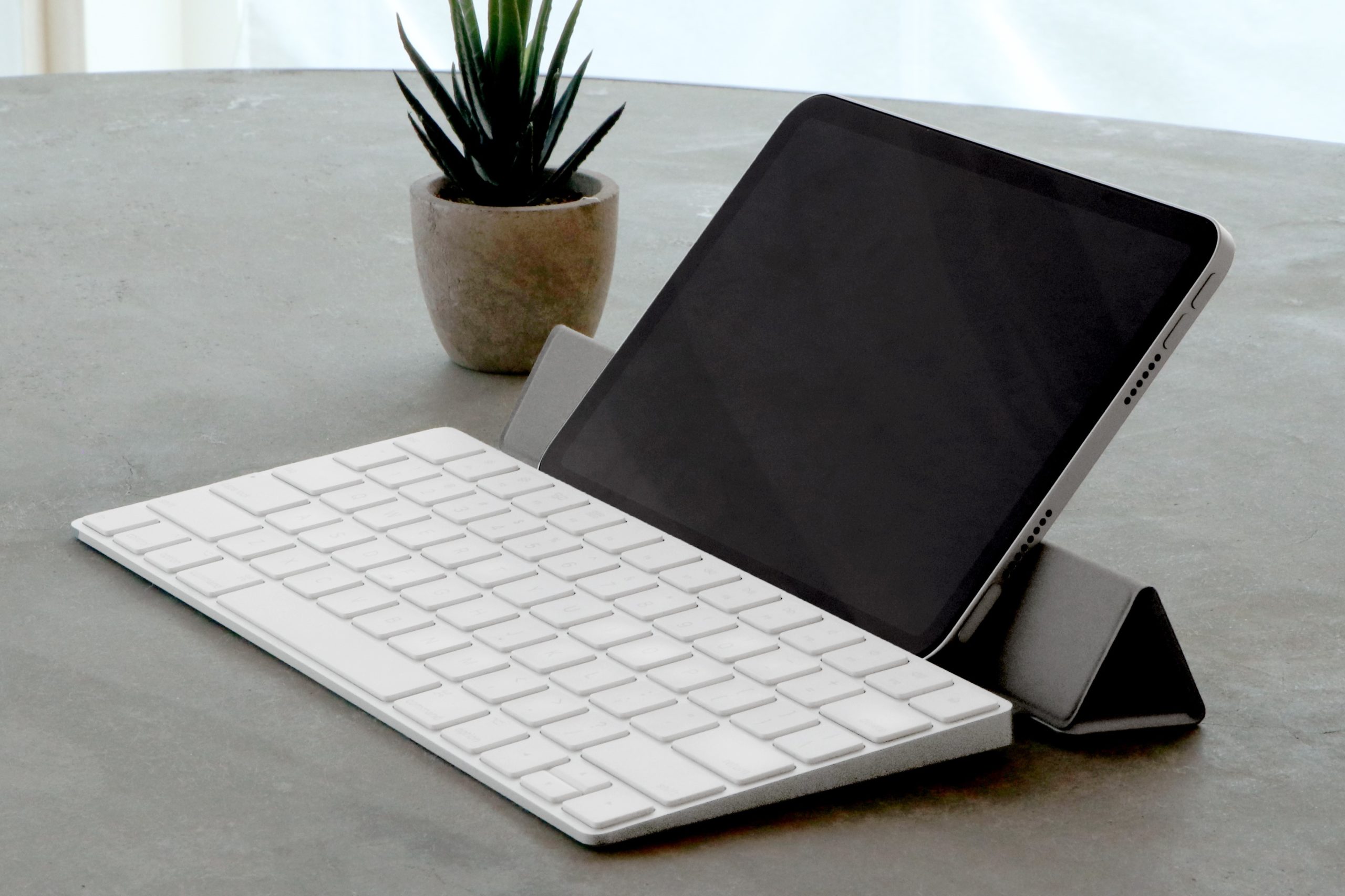 FLAP STAND（フラップスタンド） for Magic Keyboard パープル｜スマホ