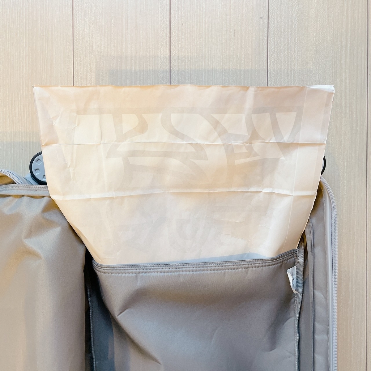 銀座限定！超レア無印良品のハードキャリーケース】透明は推し活に