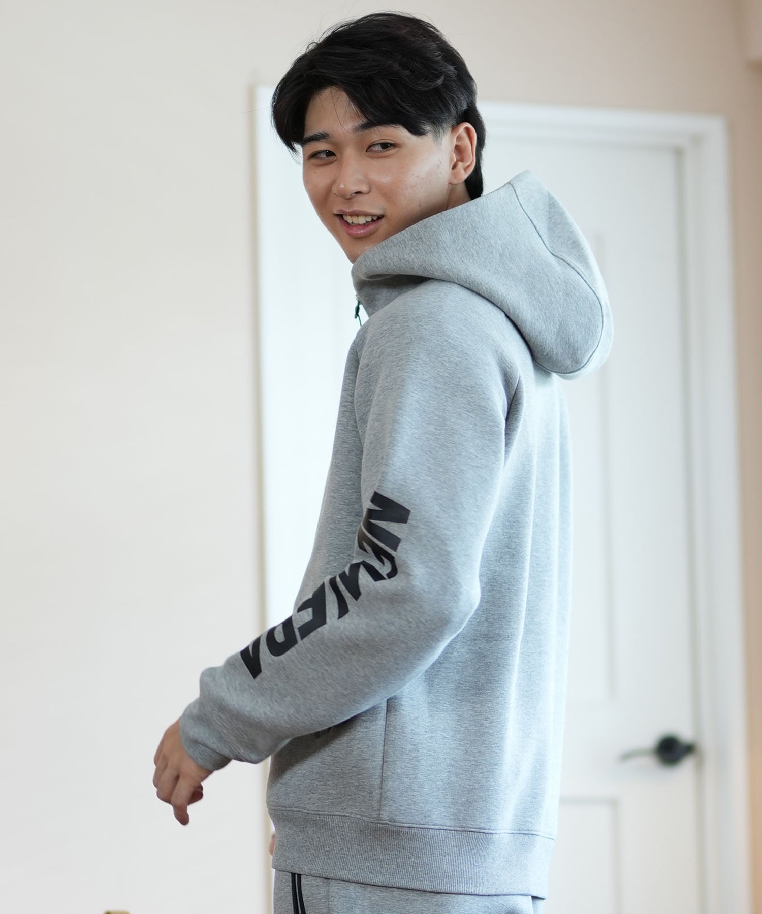 NEW ERA ニューエラ パーカー ジップアップ メンズ テックスウェット