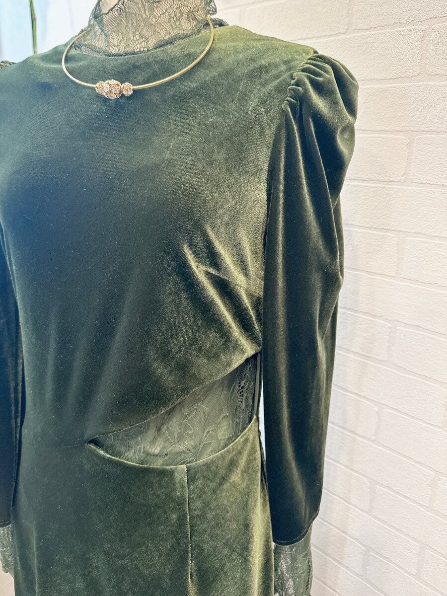 my closet / ベロアホールレースドレス