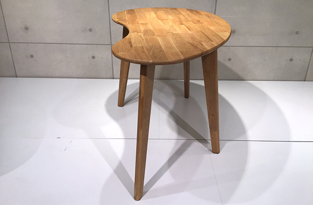 思わず目をひくビーンズ形のテーブル | NOCEノーチェ 家具・インテリア通販