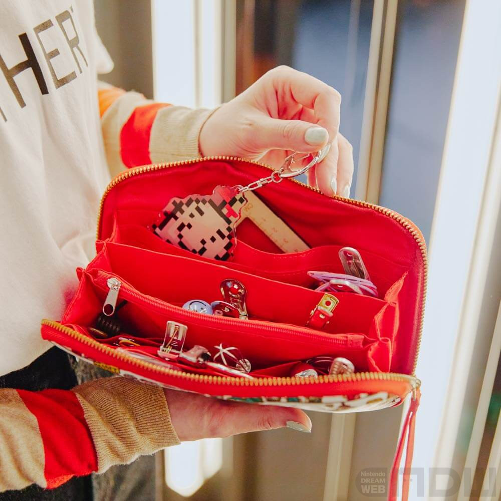 ほぼ日の「ひきだしポーチ」に『MOTHER2』デザインが登場！ – Nintendo