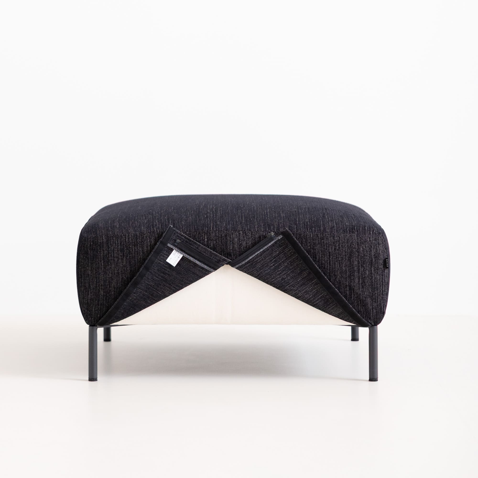 Decibel C4 オットマン」 製品詳細ページ | 国産ソファブランド NOYES