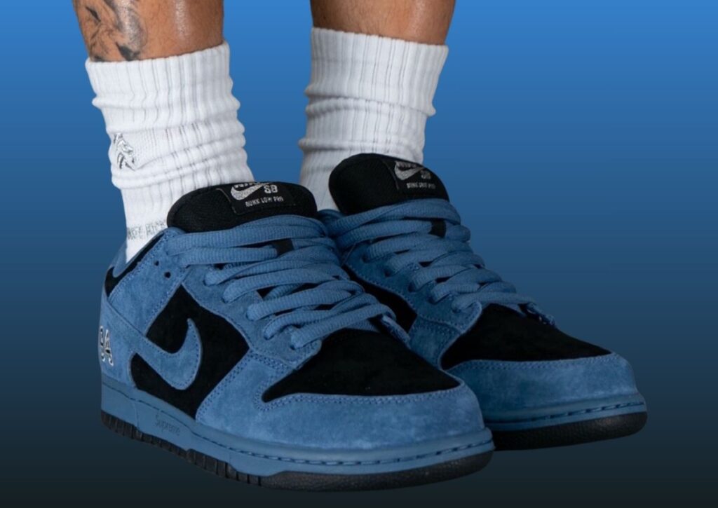 Supreme x Nike SB Dunk Low Ocean Fog HQ8487-400 | SneakerFiles