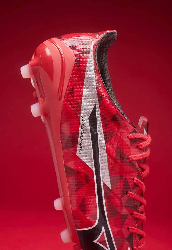 Mizuno Present Striking 'Ruby Red' Pack - SoccerBible