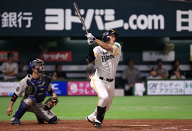 柳田選手が2015年のパ・リーグMVPに！ | 福岡ソフトバンクホークス