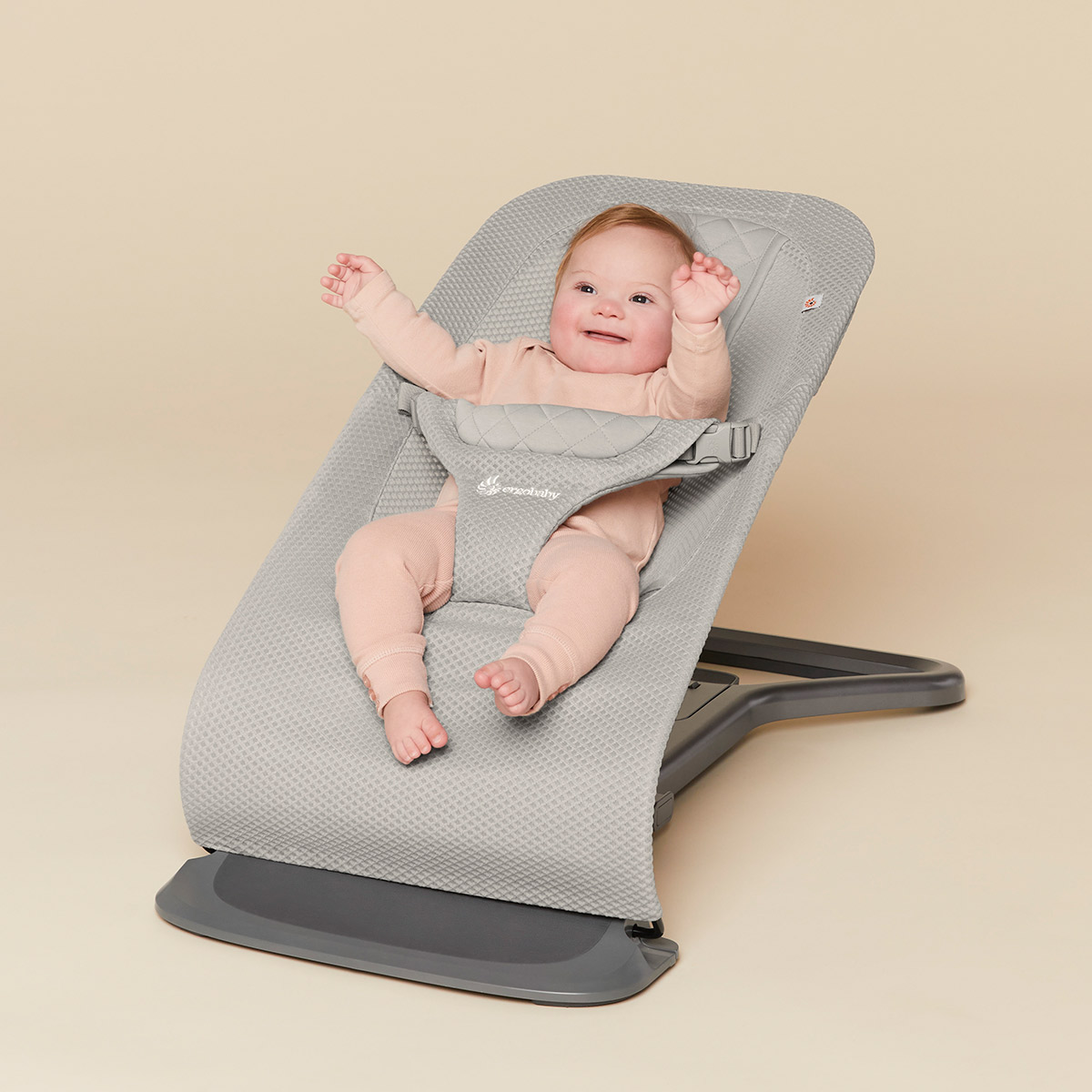 ErgoBaby EVOLVE エボルブ バウンサー メッシュ ライトグレー