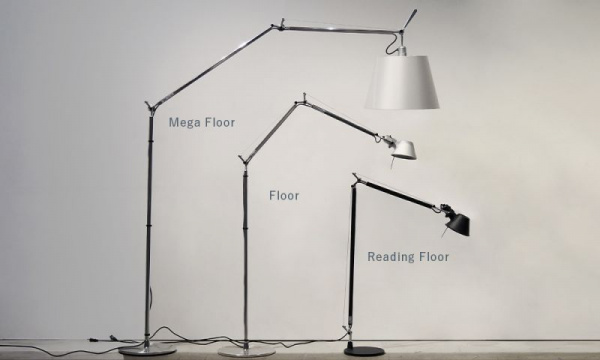 トロメオ リーディングフロアランプ / ブラックArtemide（アルテミデ