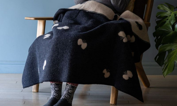 ウール ハーフブランケット 90×130cm CHOUCHO / ブラックKLIPPAN