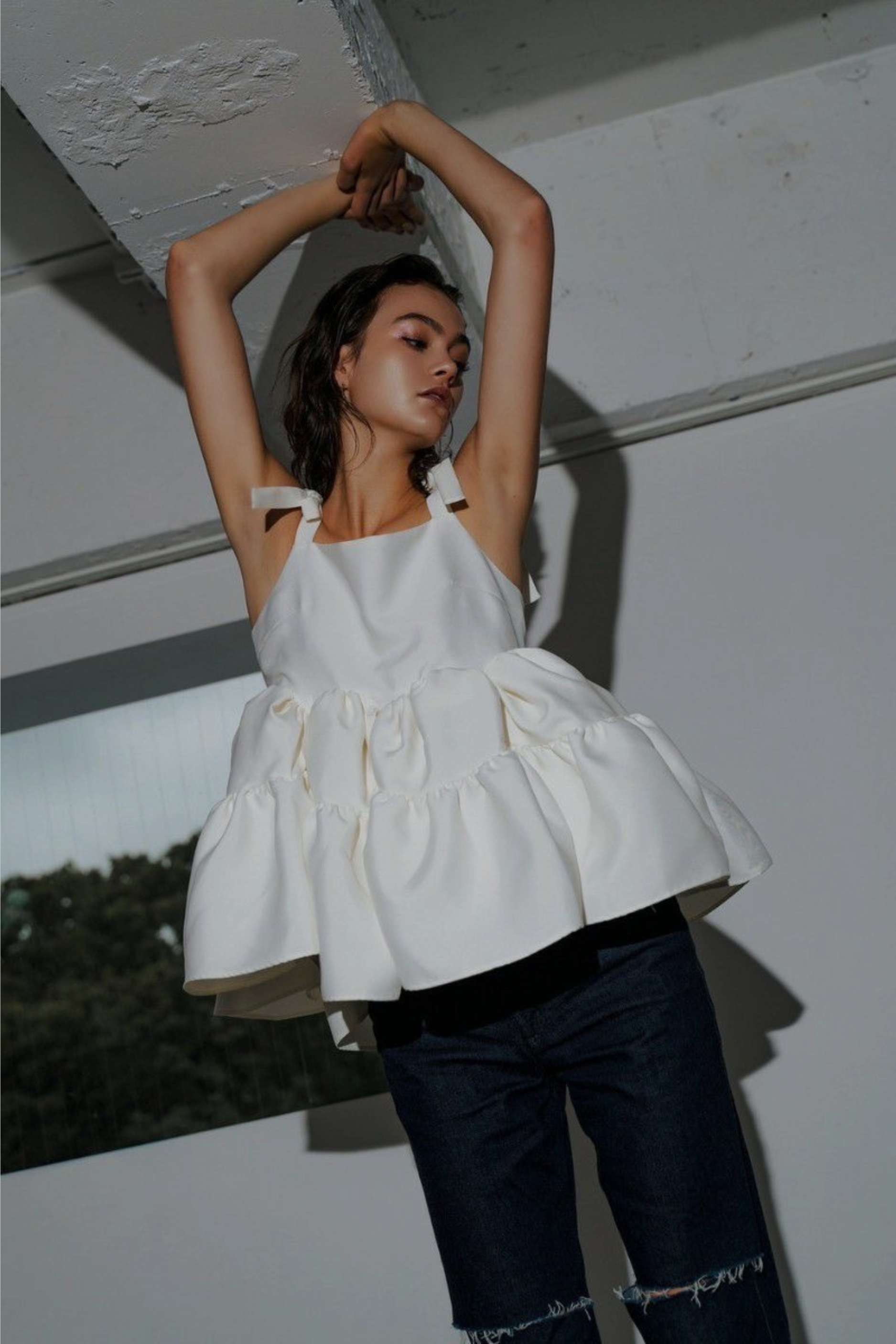 shoulder ribbon satin tops – shéller / シェリエ