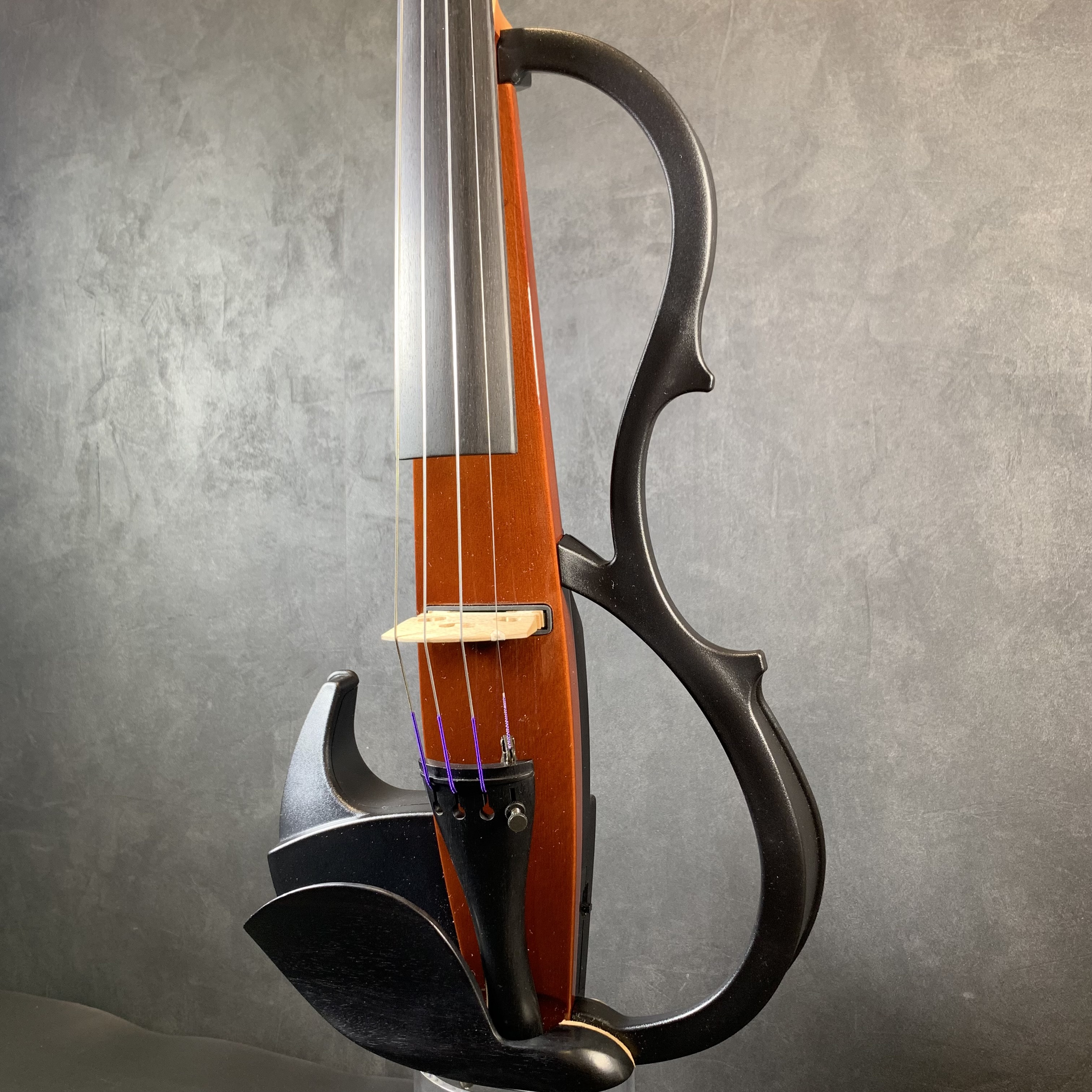 中古サイレントヴァイオリン紹介】YAMAHA(ヤマハ)SV200 純正箱付き
