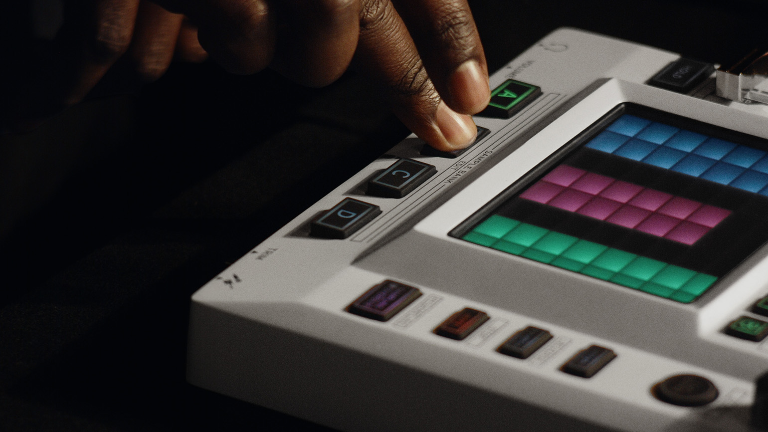 KORG KAOSS PAD KPV 発表！人気のXYタッチパッド型エフェクターが現代