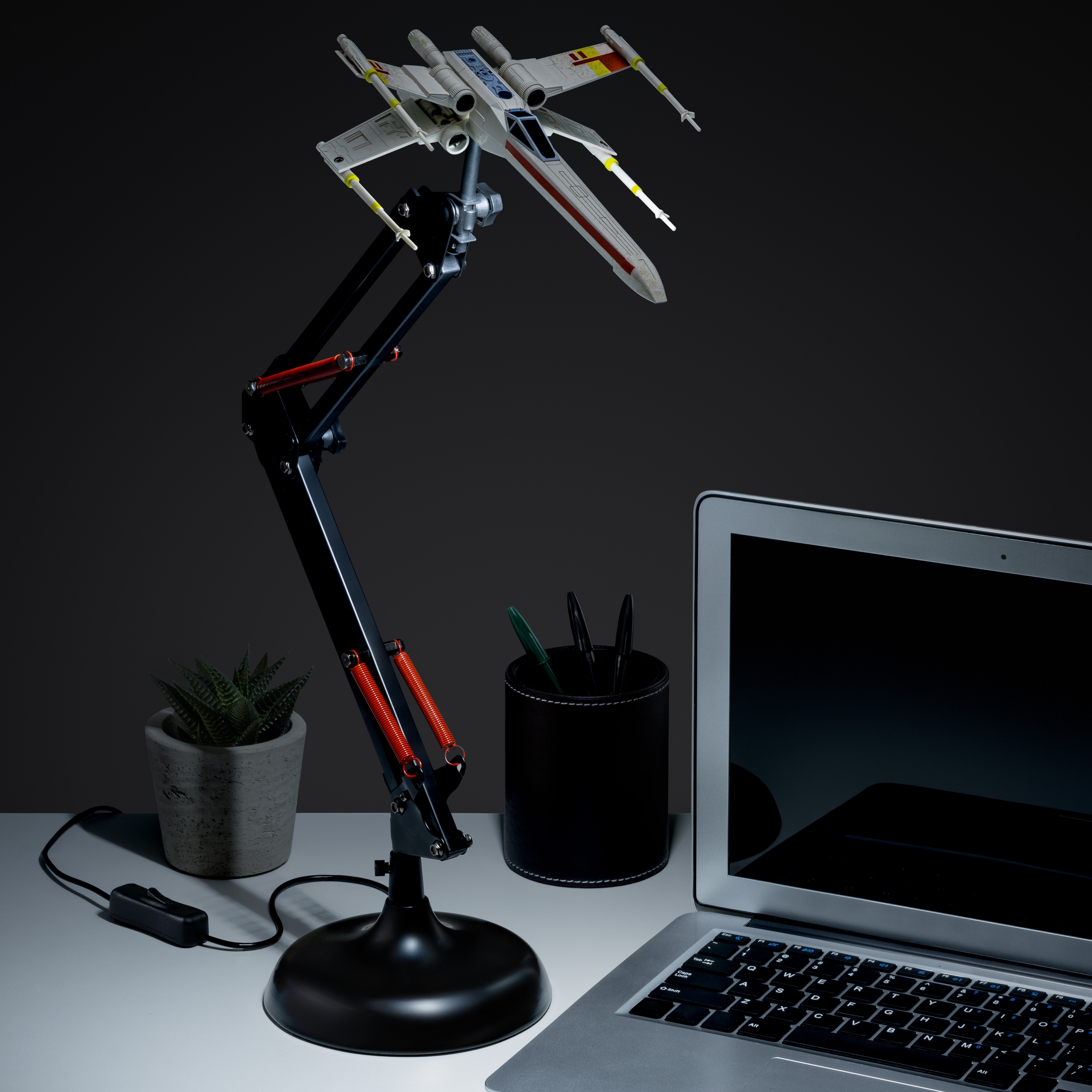 X-Wing Posable Desk Light Collectible Lamp by Paladone | Sideshow