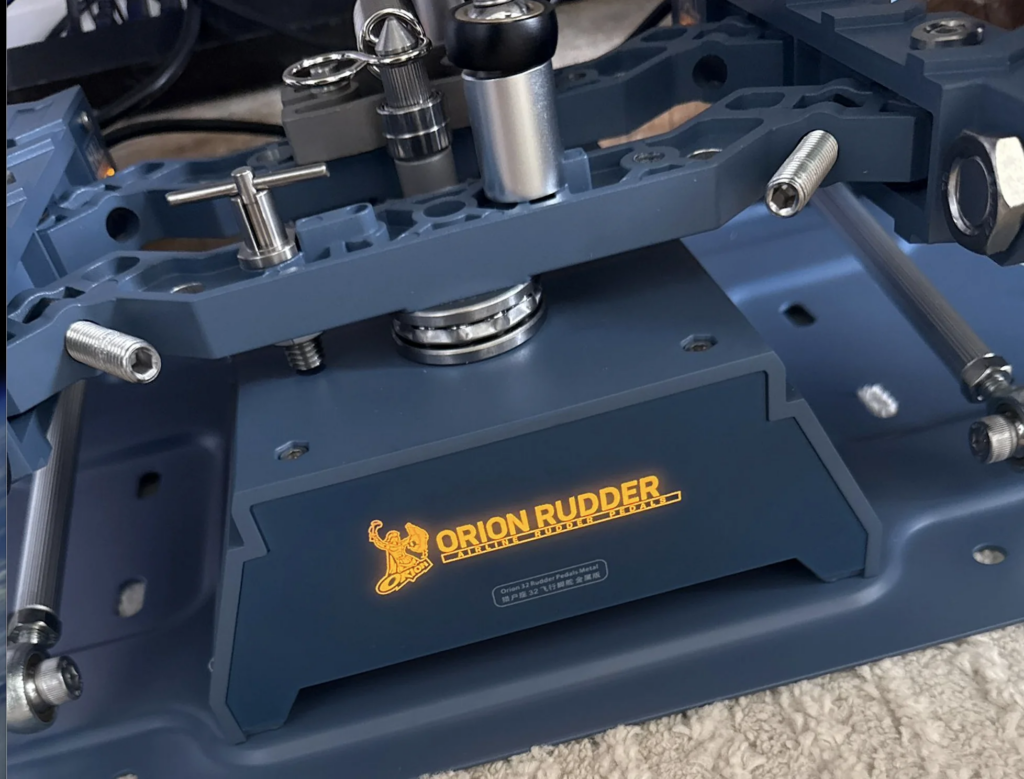 Overview: WinCTRL Orion 32 Rudder Pedals Metal with Damper – simFlight