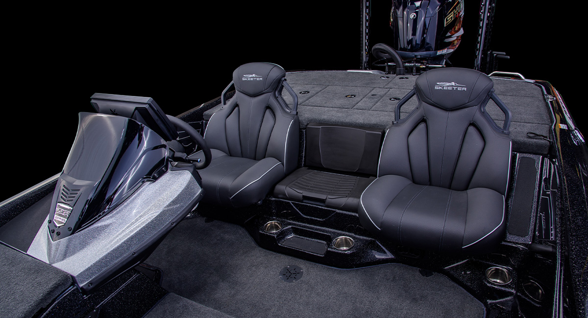 ZXR SERIES - ZXR21 SE | BOATS ボート | SKEETER BOATS JAPAN