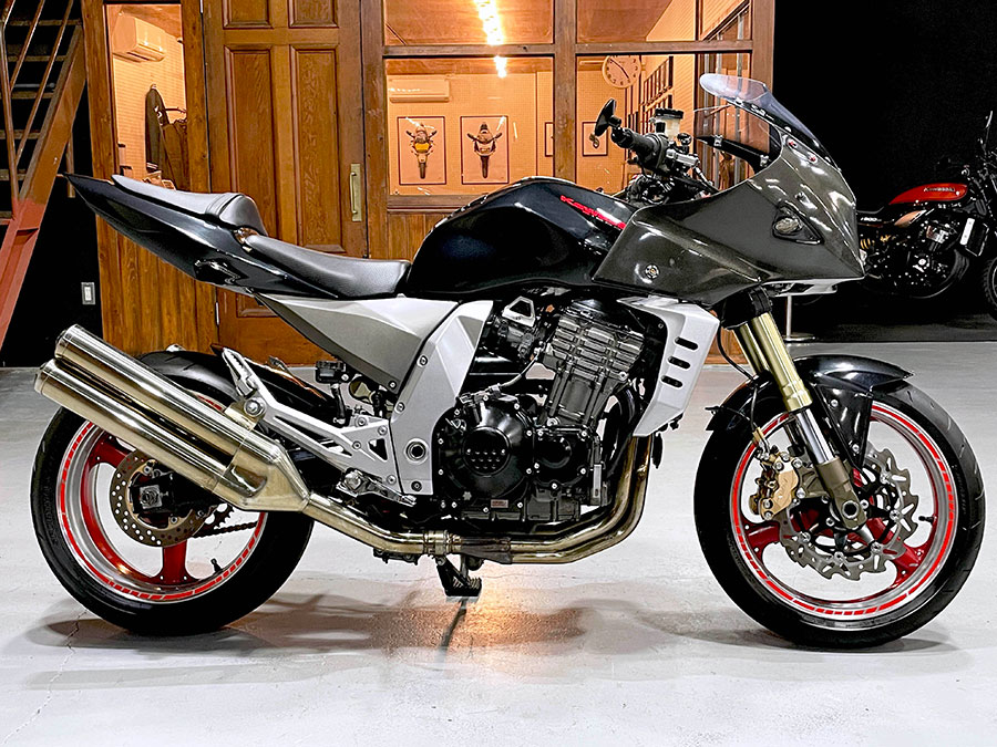KAWASAKI Z1000 ZRT00A – 京都のバイクショップSPEC-M（スペックエム
