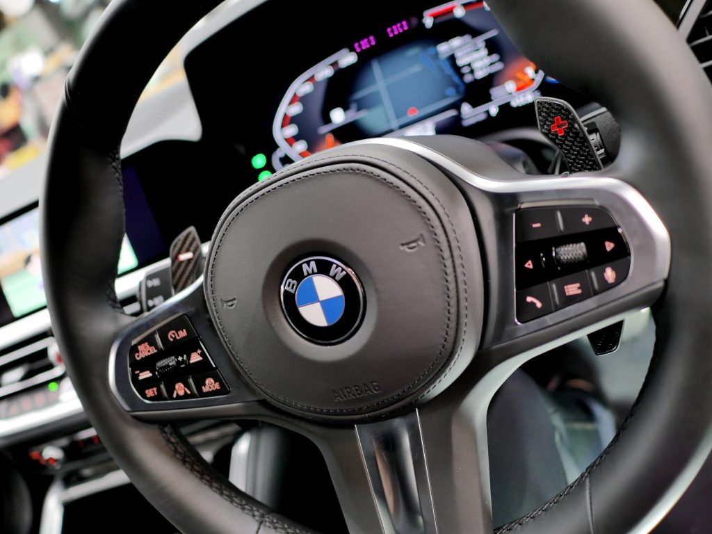 New BMW G80M3/G82M4のCarbonパッケージ用パドルレバー入荷