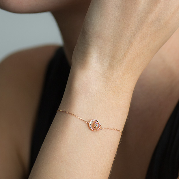 TWO UNIVERSE DIAMOND BRACELET(2ZU0590)K18 ブレスレット｜スター