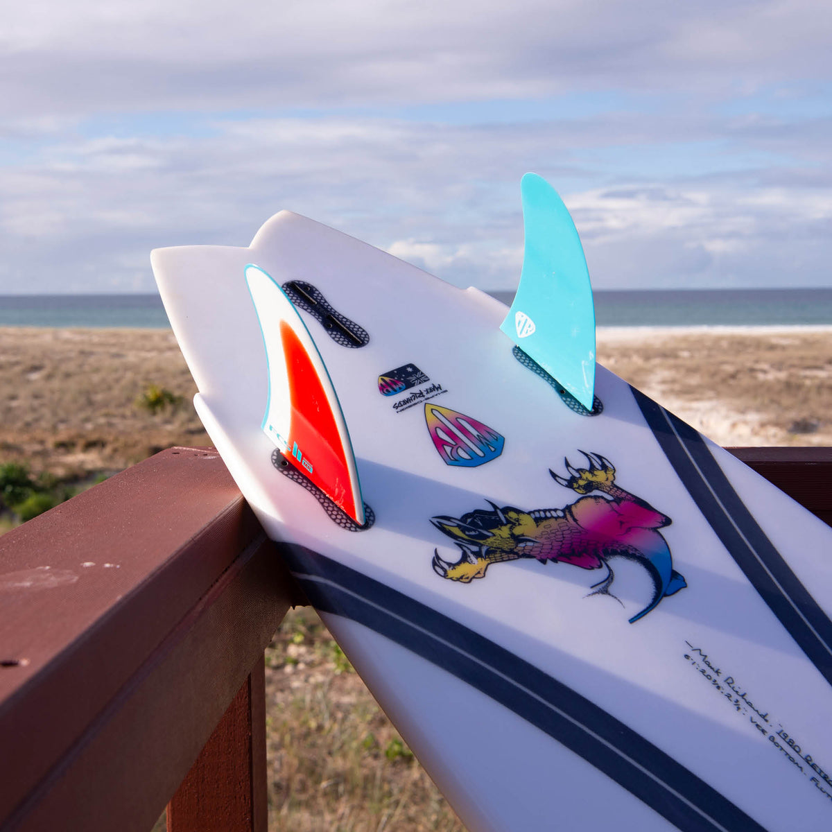 FCS II Mark Richards Twin + Stabiliser Fins - FCS - FCS US