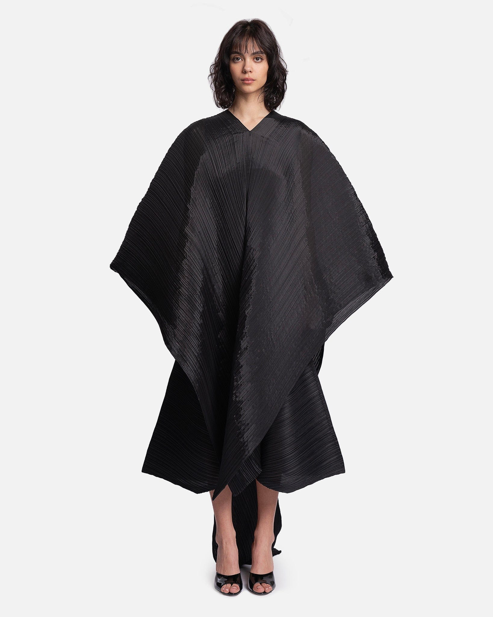 Basic Madame T-Stole in Black – SVRN