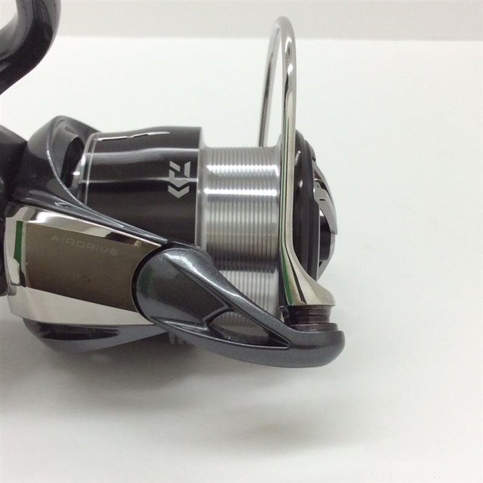 中古品】【ランク：S】ダイワ 24ルビアス LT2500S-XH【返品不可