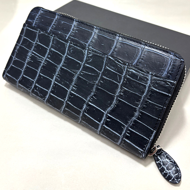 目地染めクロコダイル本革ラウンドジップウォレット