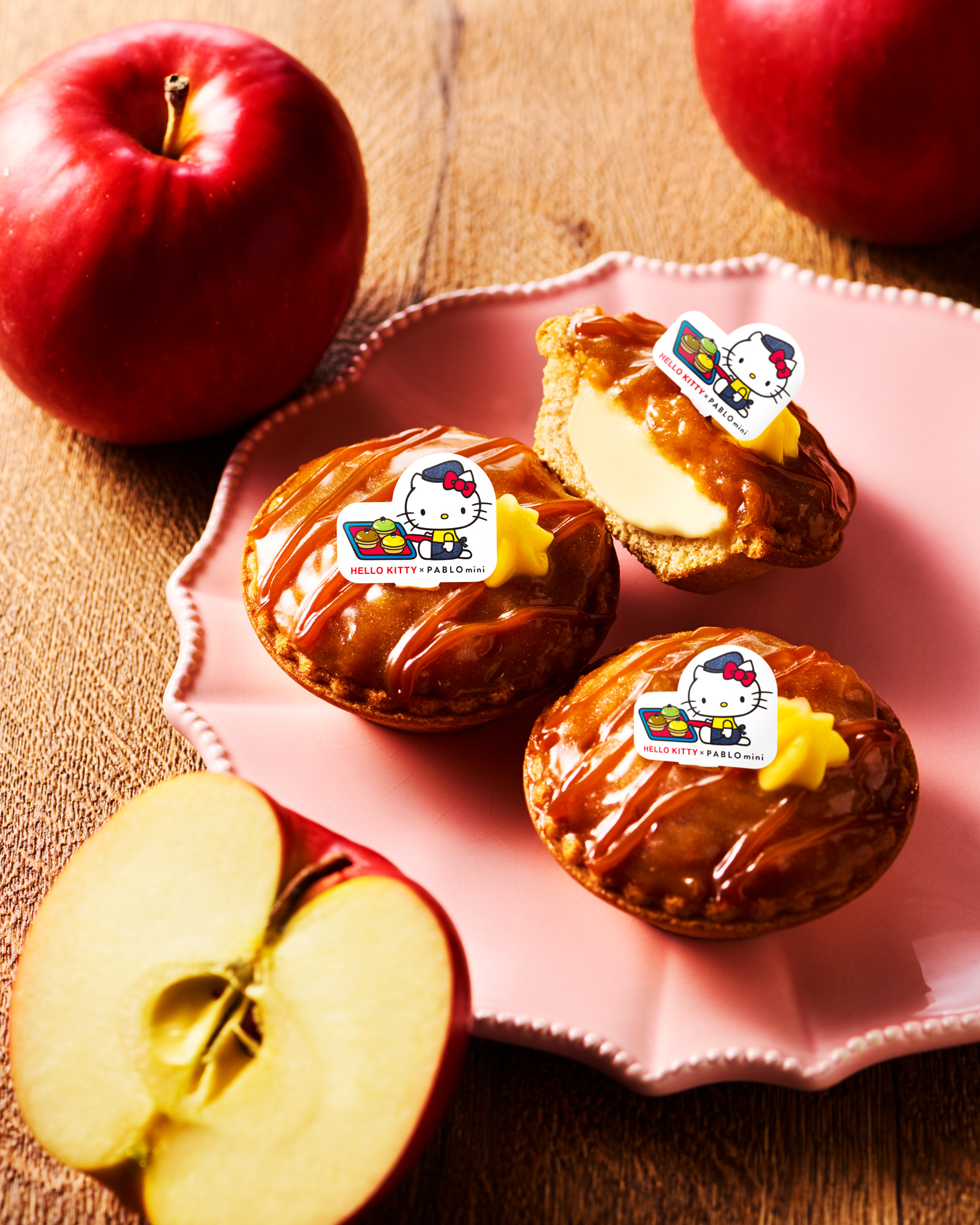 キティちゃんの好物がタルトに❤️ハローキティとのコラボパブロミニ