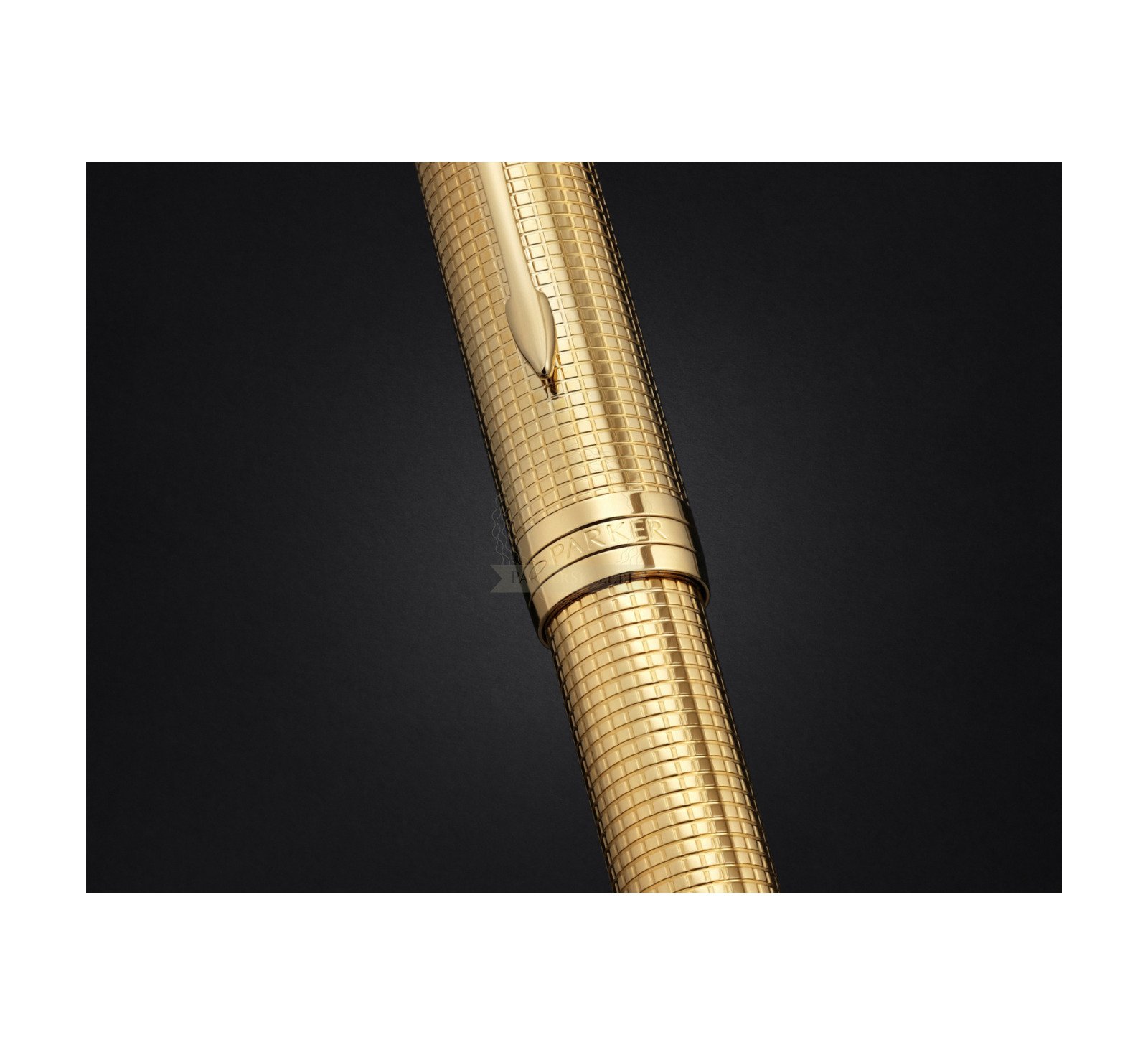 Parker Sonnet Ciselé GT Fountain Pen with 18K Gold Nib in original