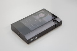 Astell&Kern、AK70後継の小型DAP「AK70 MKII」。デュアルDAC／出力強化