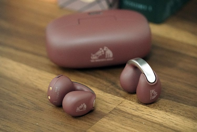 ビクター“nearphones”「HA-NP1T」速攻レビュー！ イヤーカフ型ながら