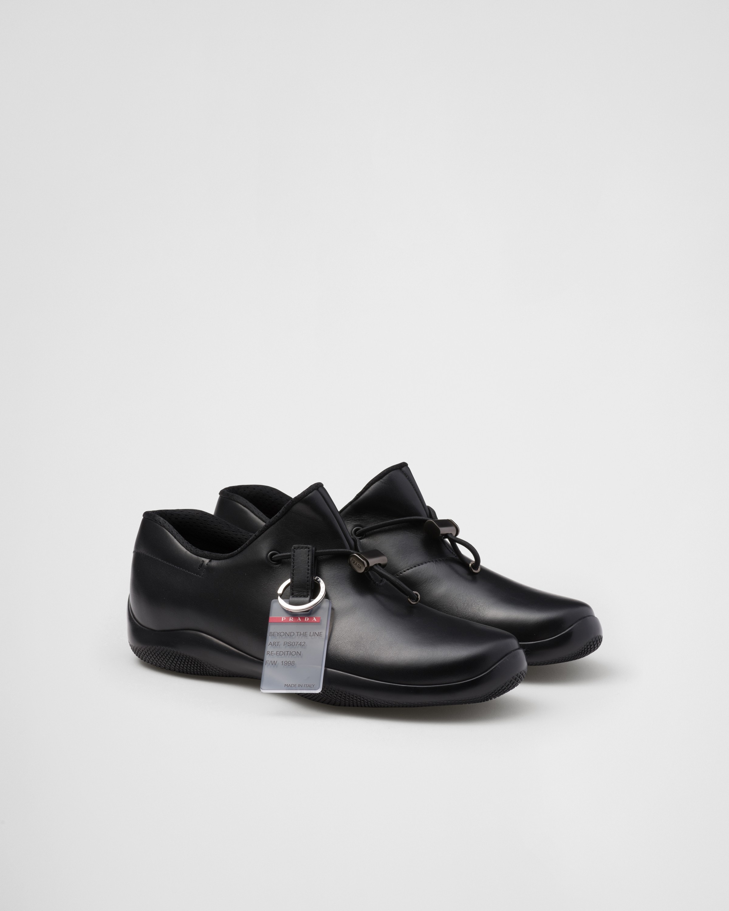 ブラック トブラック レザー スニーカー | PRADA