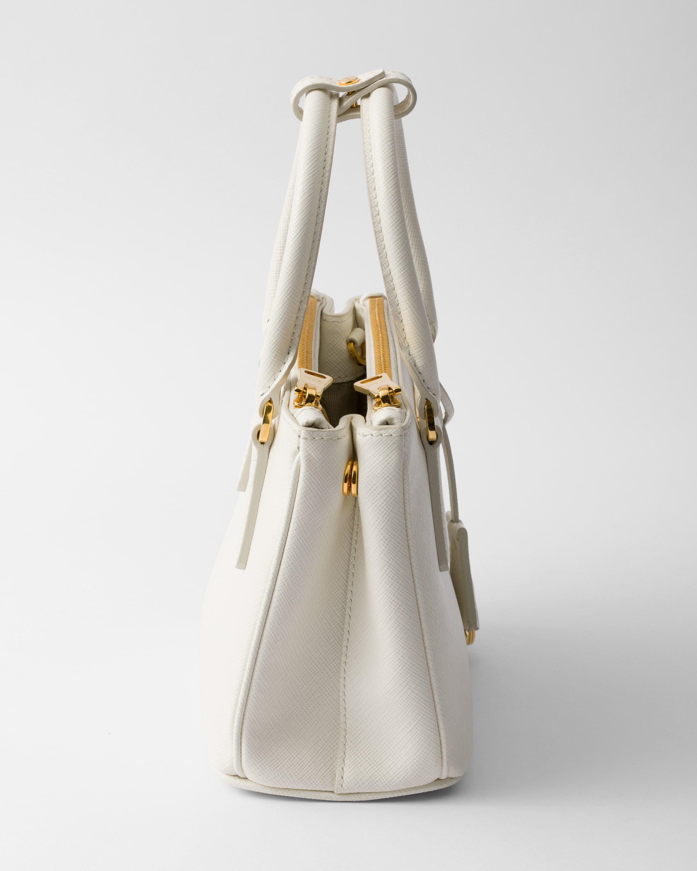 ホワイト プラダ ガレリア サフィアーノレザー ミニバッグ | PRADA