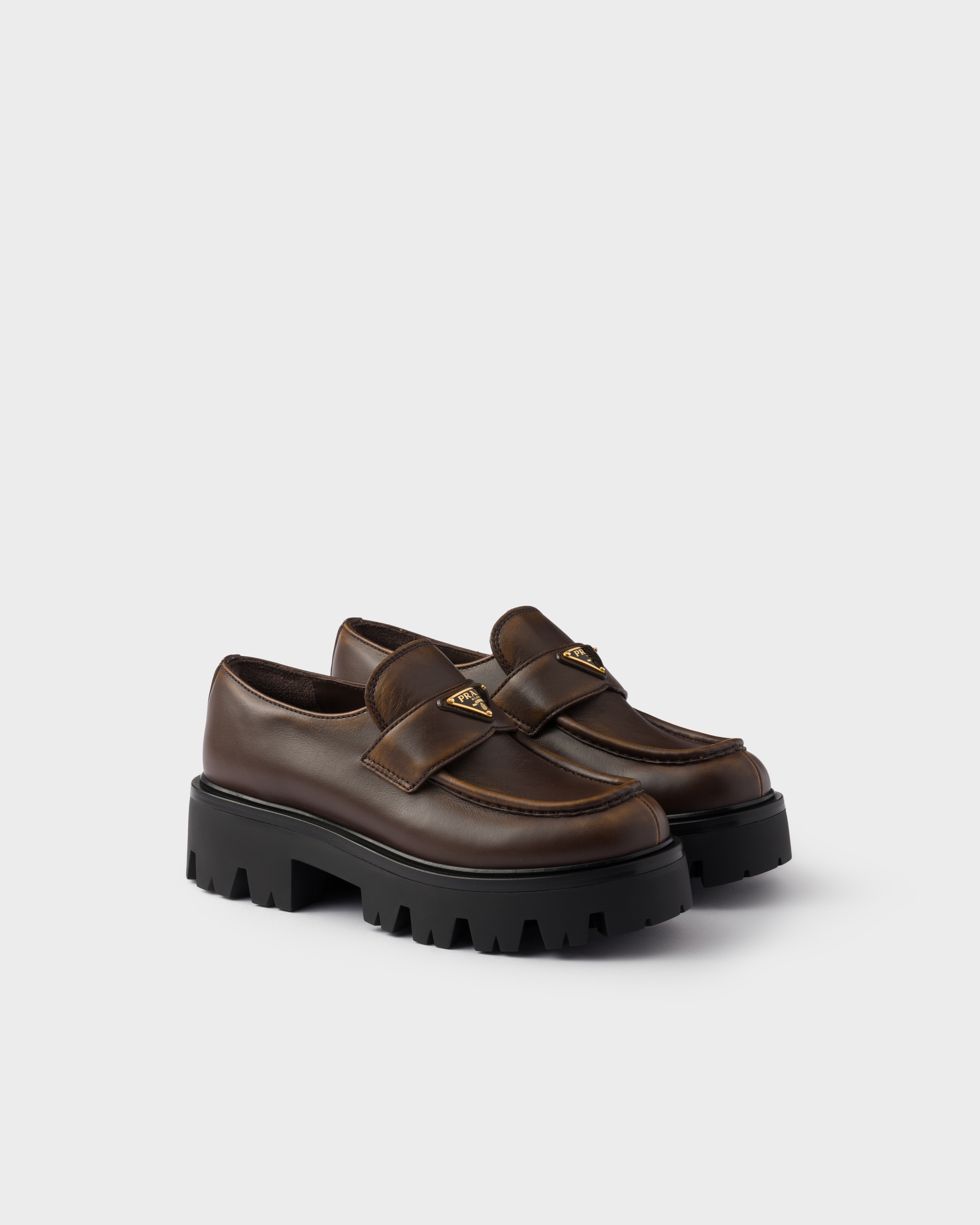 ココアブラウン レザー ローファー | PRADA