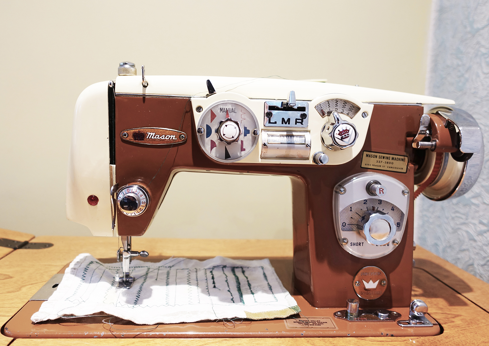 Help Identifying this machine. - Quiltingboard Forums