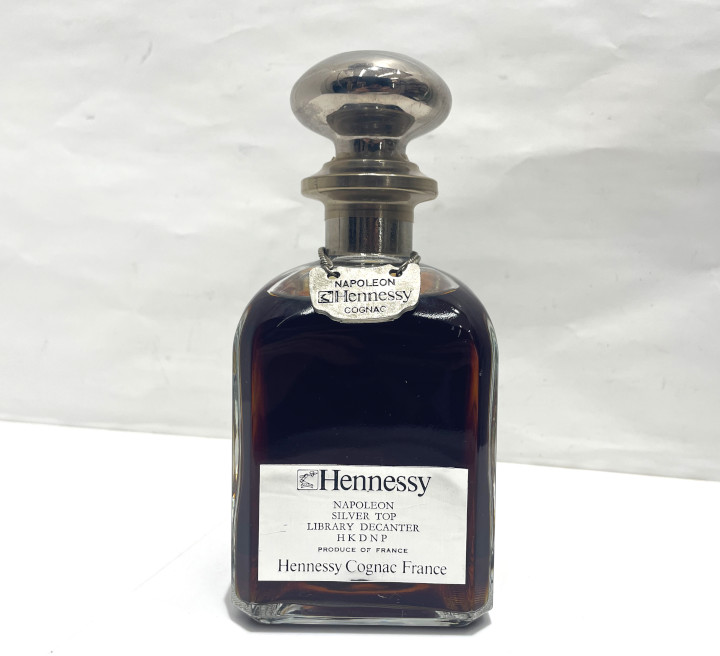 買取実績】Hennessy ヘネシー ナポレオン シルバートップ 700ml お