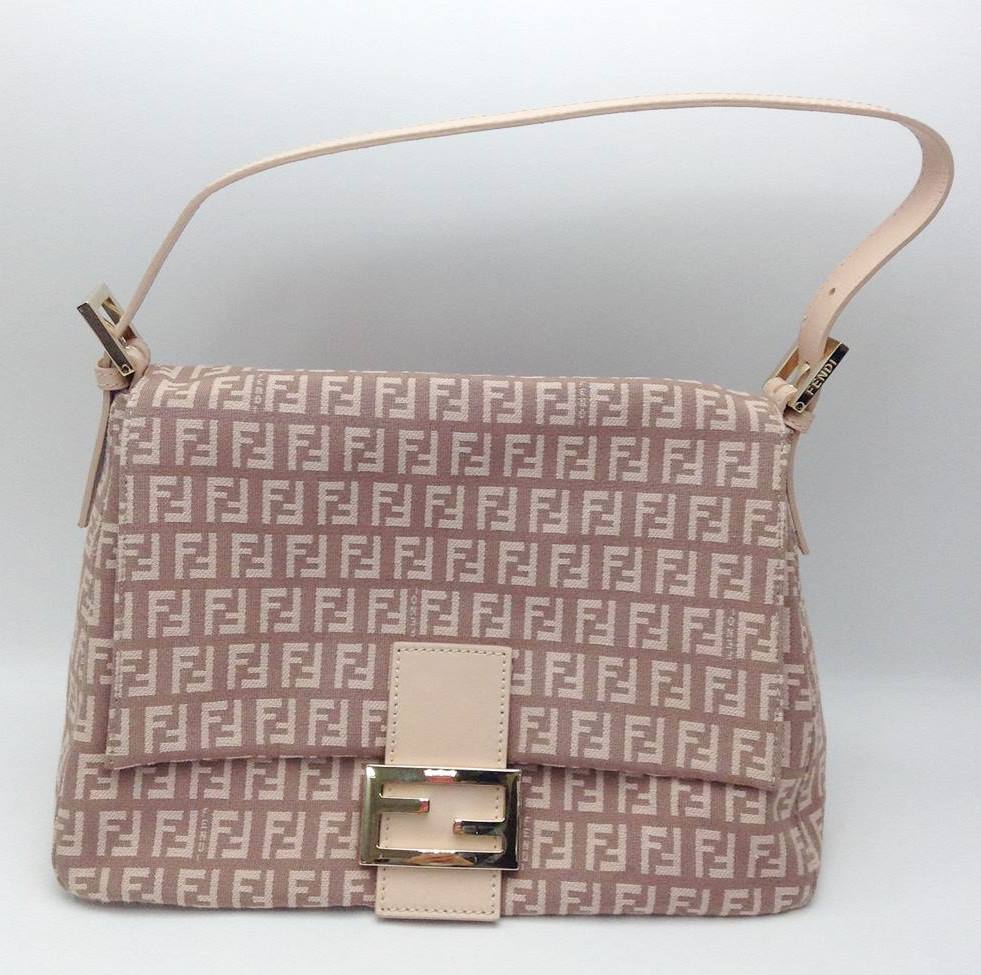 FENDI フェンディ ズッキーノ マンマバケット ワンショルダー