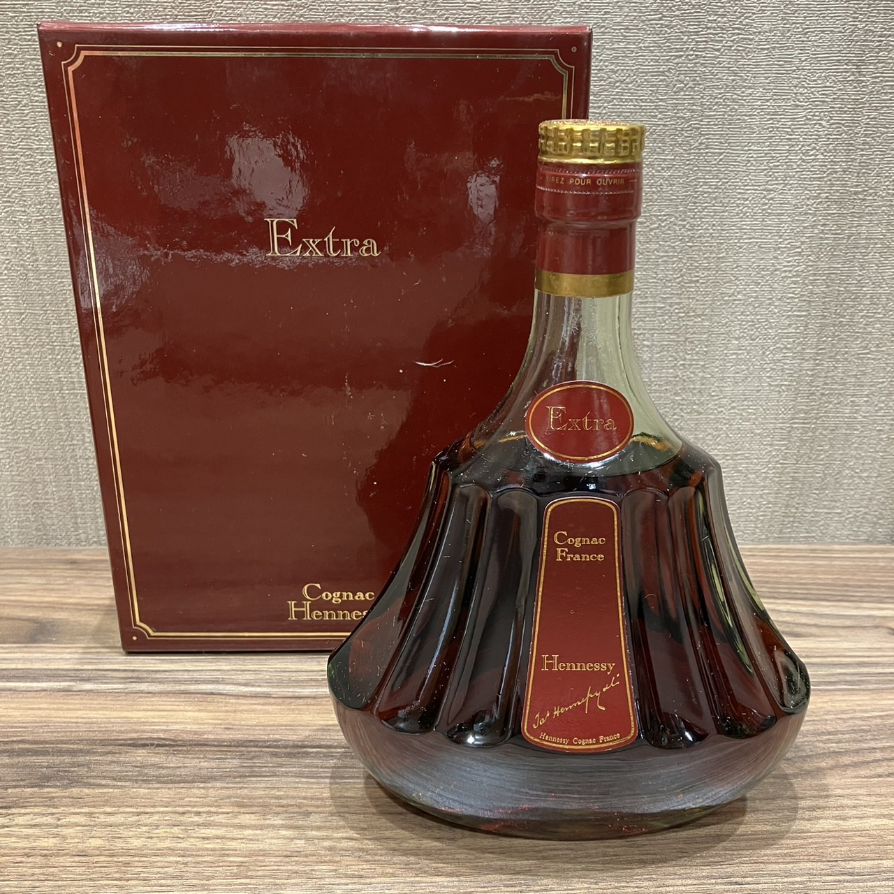 ヘネシー パラディ エクストラ グリーンボトル》お売りいただきました